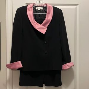 Women’s skirt suit. Black & Pink. Size 14. Suit studio. Worn 1x.